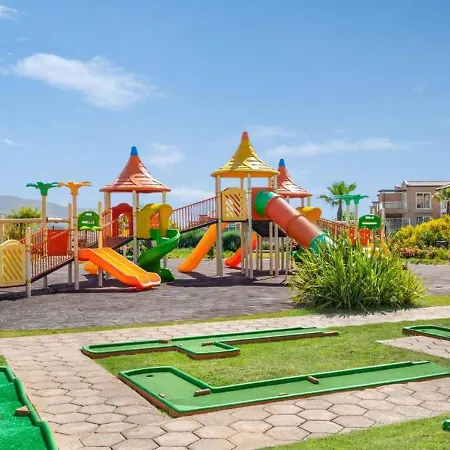 Lägenhet 6 Kisilik Tesis Icerisinde Ortak Havuzlu Daire, Aydin Kusadasi - Awz147 *